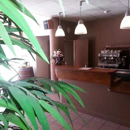 אכסניה Hi Bordeaux-blanquefort בלנקפורט