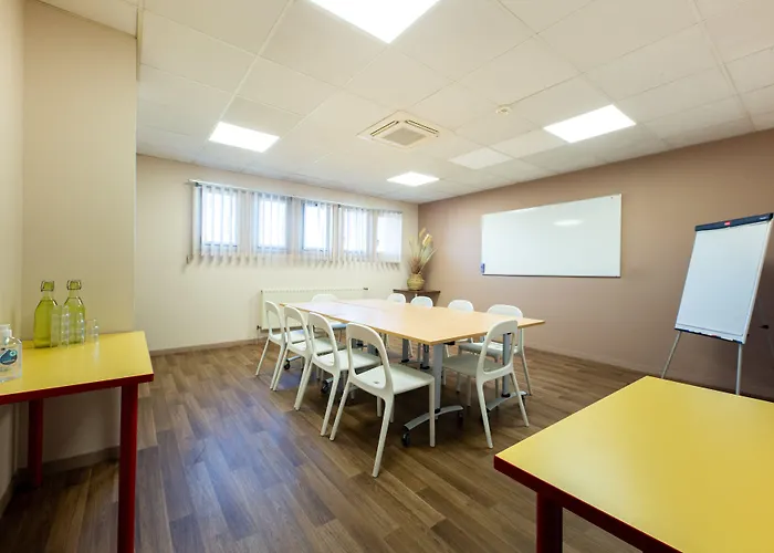 Hi Bordeaux-blanquefort ホステル *